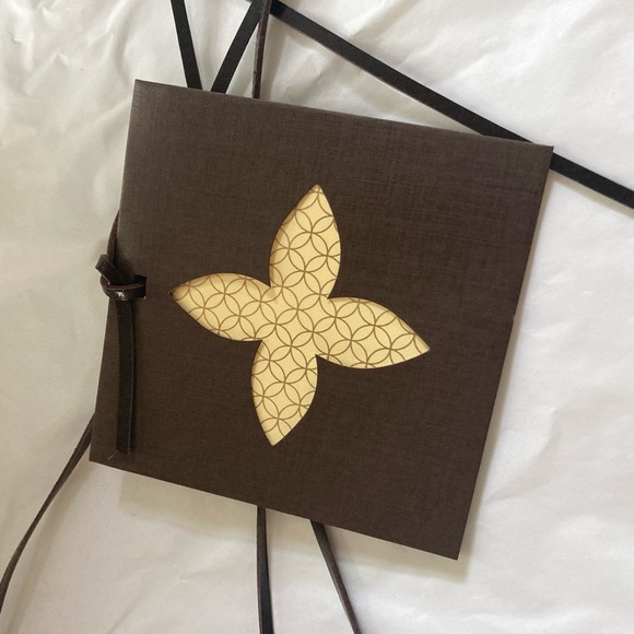 Authentic Large Louis Vuitton gift box - 45 x 37 cm - Picture 6 of 8